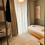 מלון Erbenhof 3*