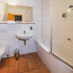 מלון Erbenhof 3*